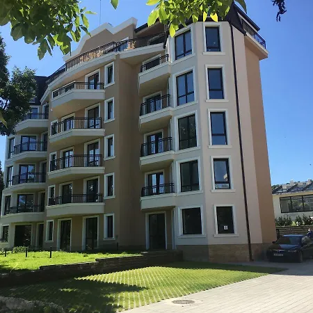 Orchid Apartment Golden Sands